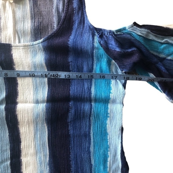 DEPT222 | Blue stripe Cold Shoulder top - Picture 6 of 8